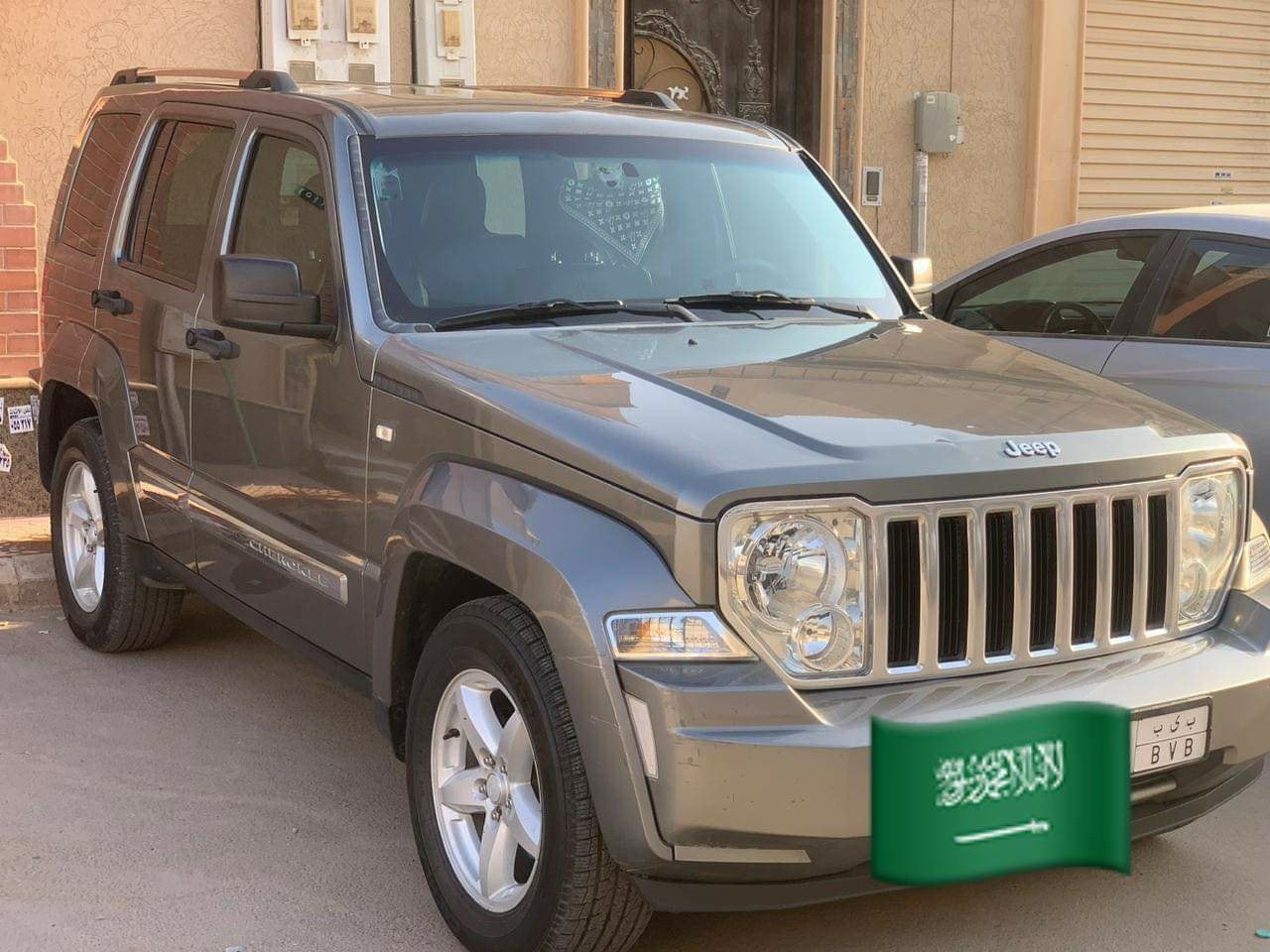 سيارات جيب شيروكي مستعمله للبيع في السعودية 