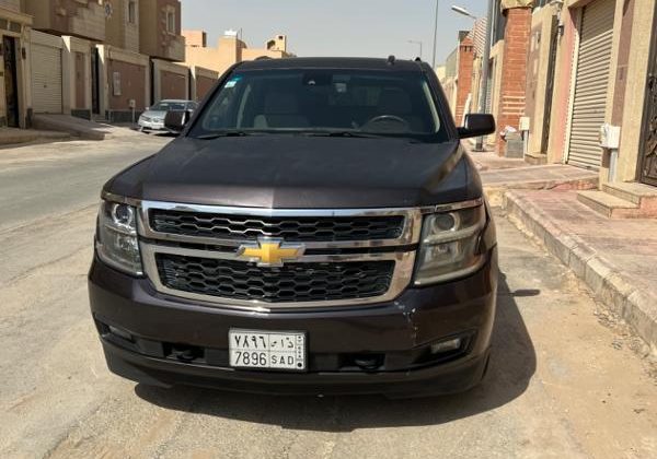للبيع سيارة شيفروليه تاهو موديل 2016 في السعودية الرياض